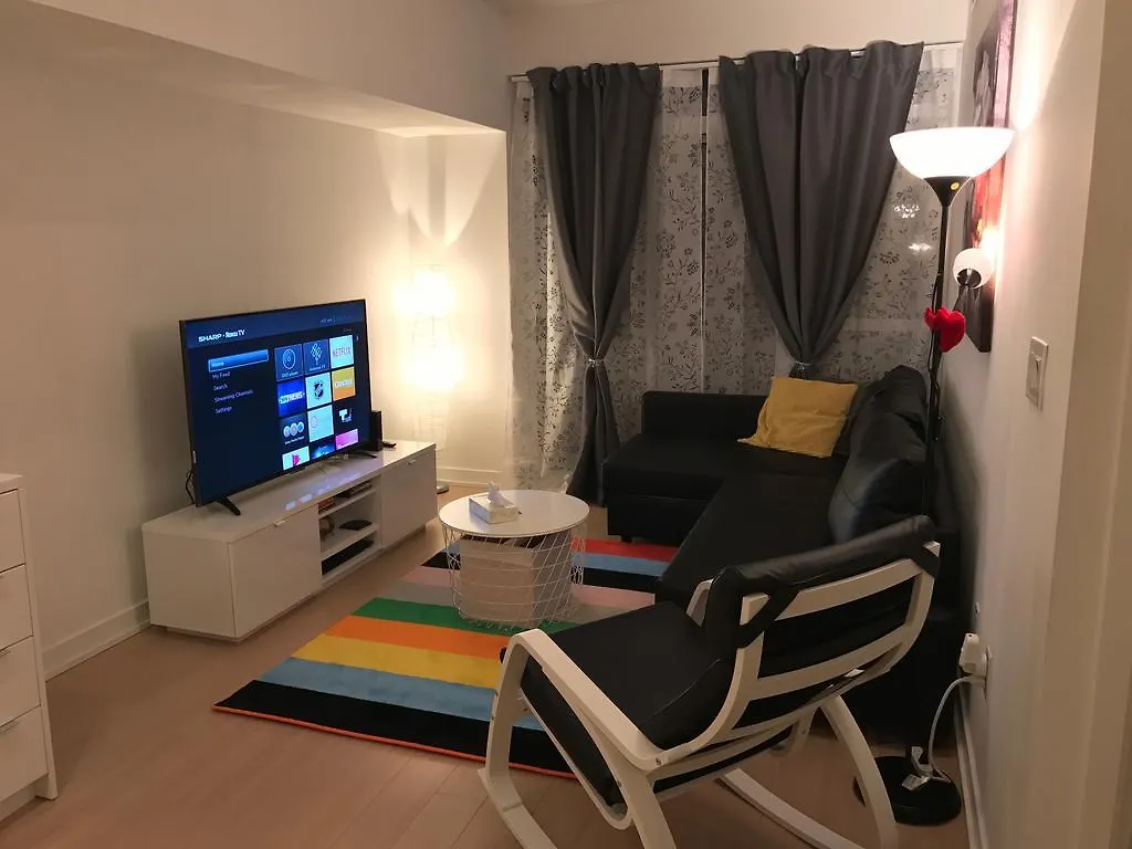 Downtown Toronto / Close To Cn Tower / Free Parking/ Excellent Amenities Appartamento
